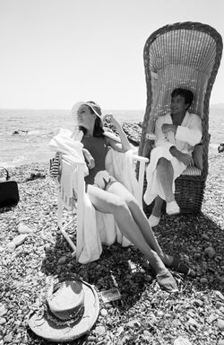 Albert Finney and Audrey Hepburn in St. Tropez, 1967 - Limited Edition Print by Terry O'Neill – Limited Edition Print.