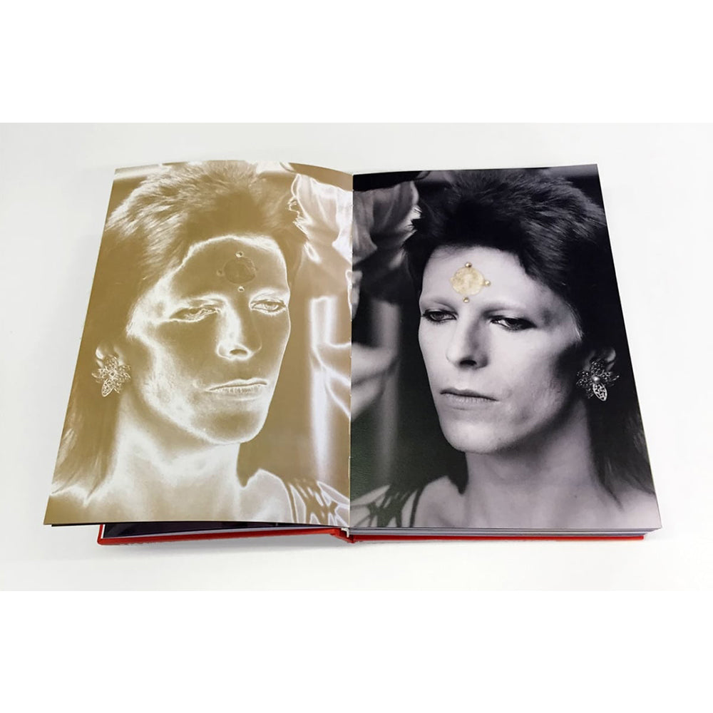 Bowie By O'Neill - Deluxe Edition Boxset by Terry O'Neill – Limited Edition Print.