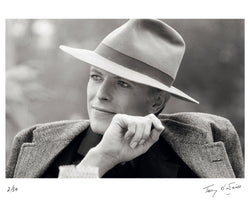 David Bowie for The Man Who Fell To Earth, 1975 - Limited Edition Print by Terry O'Neill – Limited Edition Print.