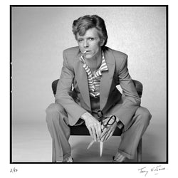 David Bowie in a mustard Burretti suit, 1974 – Limited Edition Print by Terry O'Neill – Limited Edition Print.