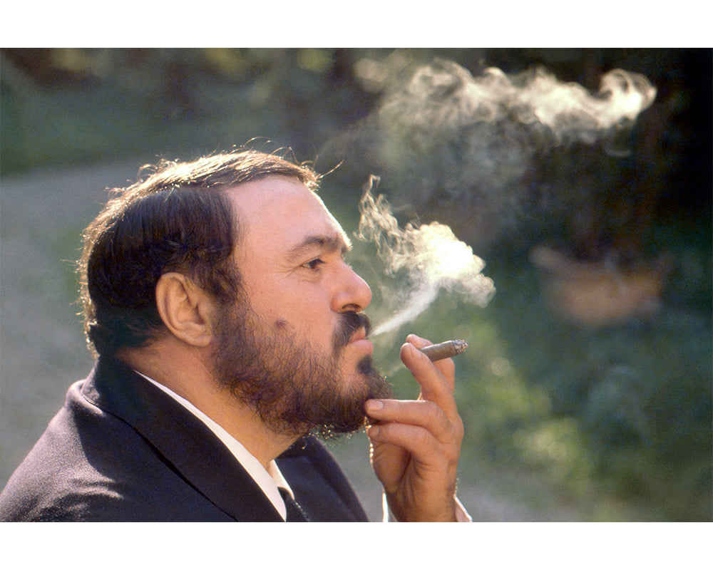 Luciano Pavarotti smoking a cigar by Eva Sereny – Limited Edition Print.