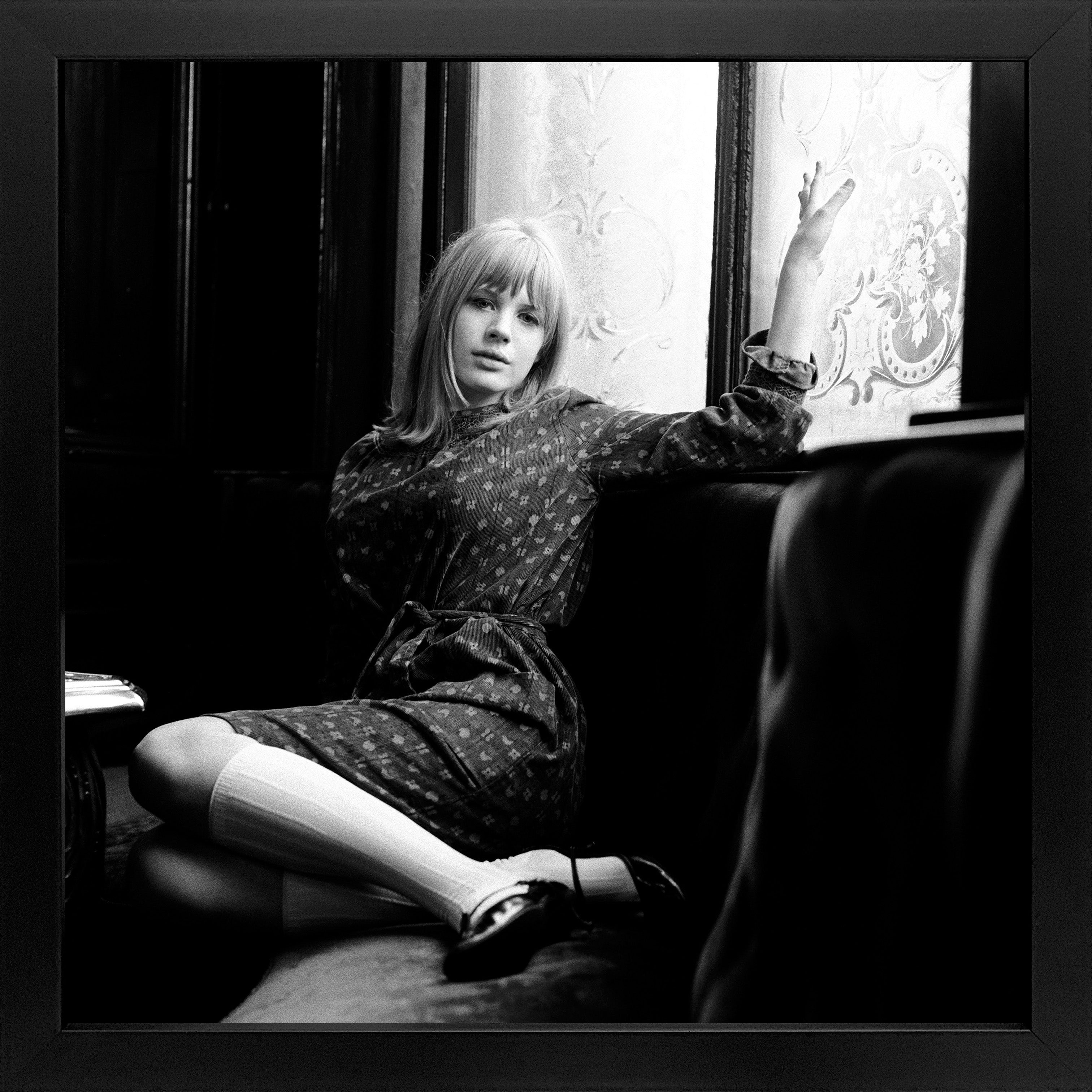 Marianne Faithfull at Salisbury Pub, 1964 — Limited Edition Framed Print