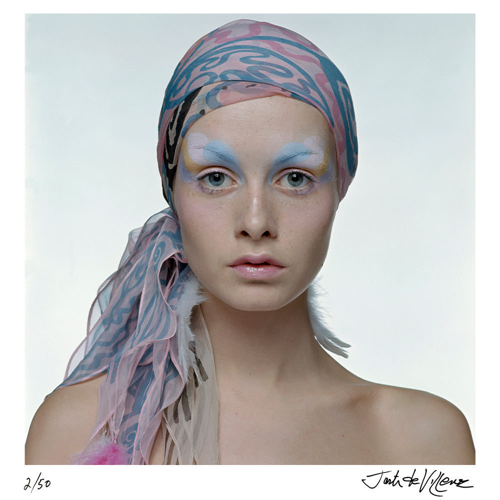 Twiggy in a Zandra Rhodes Headscarf, 1970 by Justin de Villeneuve – Limited Edition Print.