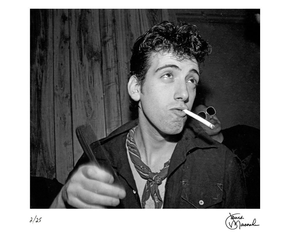 Mick Jones backstage at the Agora Theatre, 1979 — Limited Edition Print - Janet Macoska
