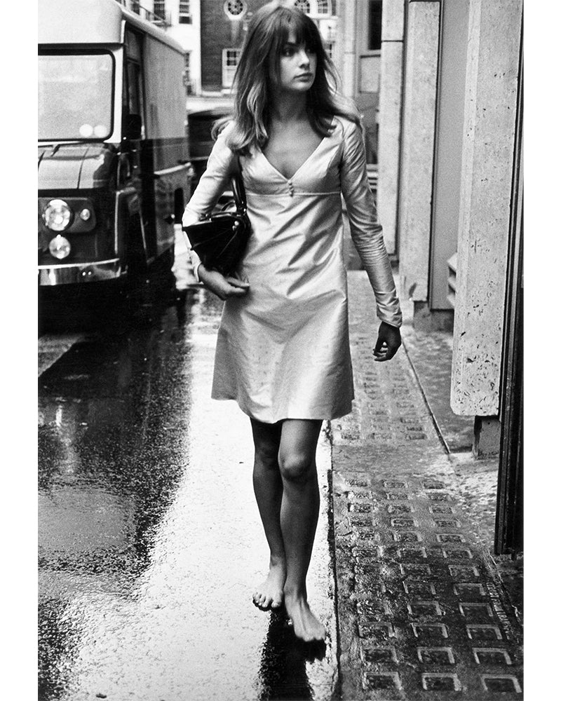 Jean Shrimpton walking barefoot, 1963 — Limited Edition Print - Terry O'Neill