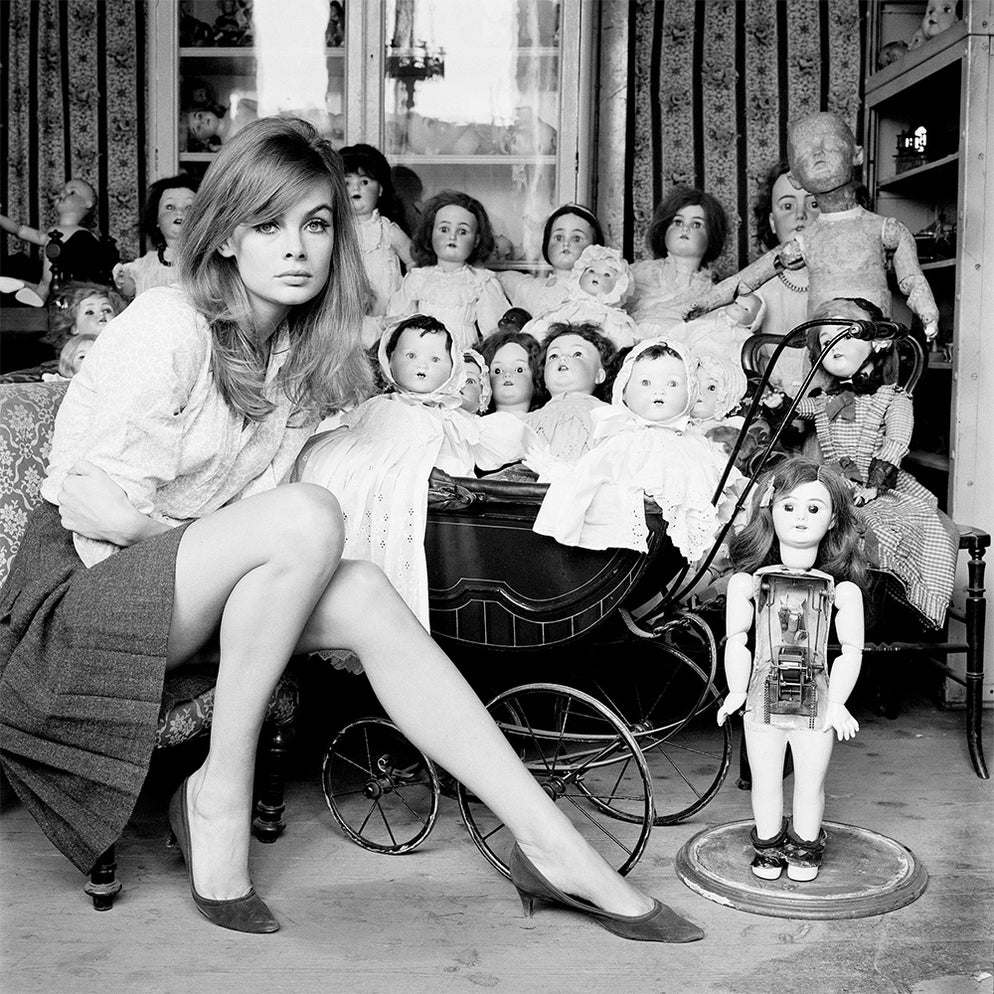 Jean Shrimpton at a doll hospital, 1964 — Limited Edition Print Terry