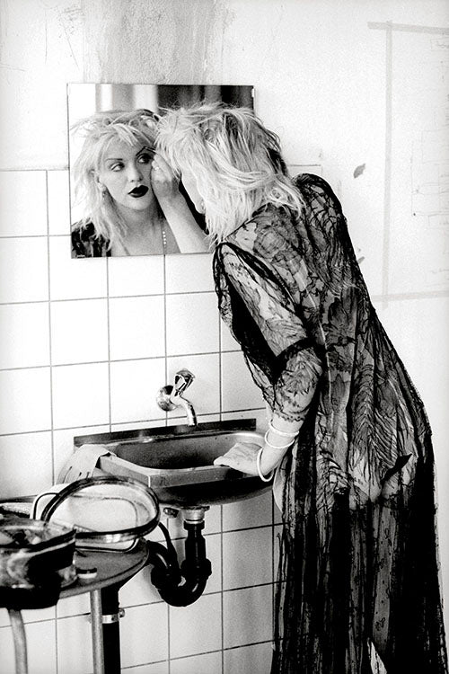 Courtney Love in Zurich, 1996 by Kevin Cummins – Limited Edition Print.