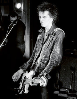 Sid Vicious Performing at Ivanhoes, 1977 - Limited Edition Print by Kevin Cummins – Limited Edition Print.