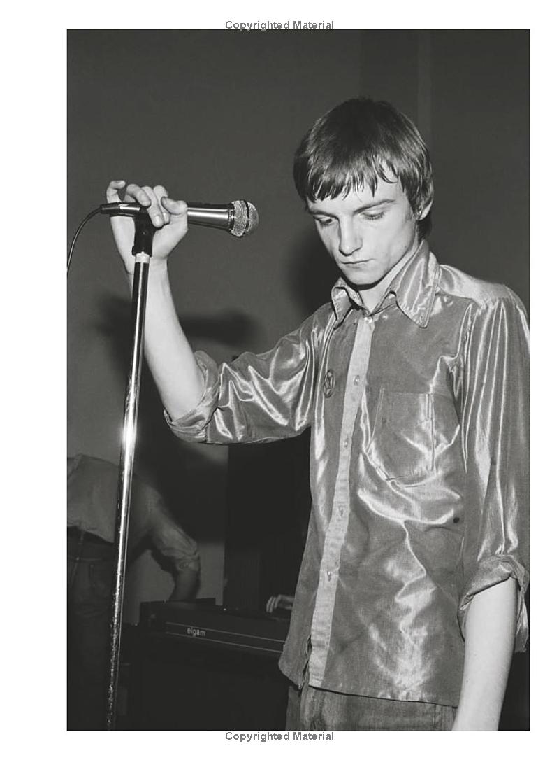 Telling Stories: Photographs of The Fall — Hardcover - Kevin Cummins