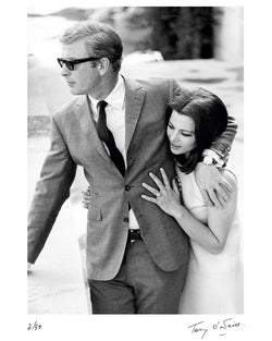 Michael Caine & Giovanna Ralli filming Deadfall, 1968 – Limited Edition Print by Terry O'Neill – Limited Edition Print.