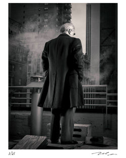 Martin Scorsese poses on the roof, 2006 - Limited Edition Print by Michael Grecco – Limited Edition Print.