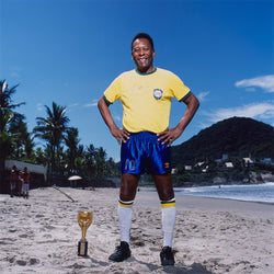Pelé on the beach in Santos, 2013 - Limited Edition Print by Terry O'Neill – Limited Edition Print.