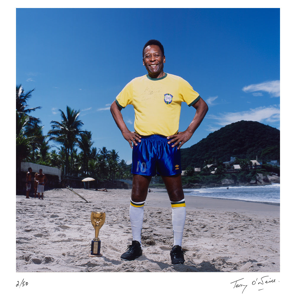 Pelé on the beach in Santos, 2013 by Terry O'Neill – Limited Edition Print.