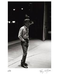 Sammy Davis Jr. at Pigalle nightclub, 1961 - Limited Edition Print by Terry O'Neill – Limited Edition Print.