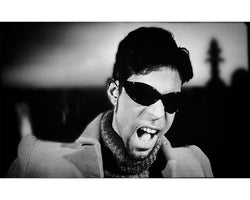 Prince wearing sunglasses, 1997 - Limited Edition Print by Steve Parke – Limited Edition Print.