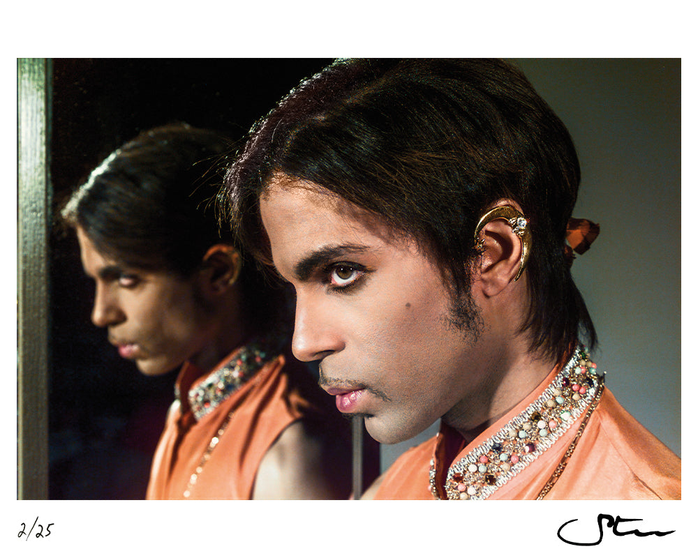 Prince with his reflection (colourised) by Steve Parke – Limited Edition Print.